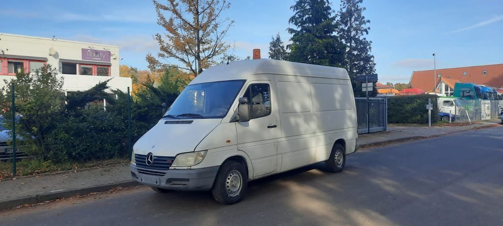 Mercedes-Benz 311 Lang Hoch German Truck - כלי רכב מסחרי עם לוח: תמונה 2 Mercedes-Benz 311 Lang Hoch German Truck - כלי רכב מסחרי עם לוח: תמונה 2