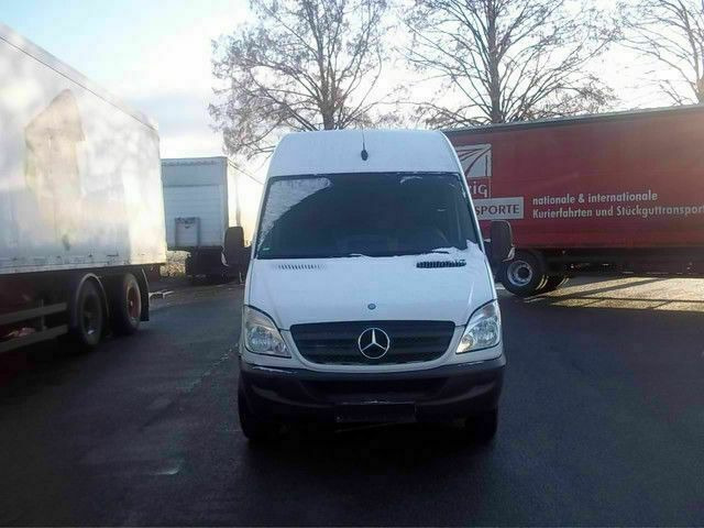 Mercedes-Benz 311 Maxi Lang Hoch German Truck - כלי רכב מסחרי עם לוח: תמונה 1 Mercedes-Benz 311 Maxi Lang Hoch German Truck - כלי רכב מסחרי עם לוח: תמונה 1