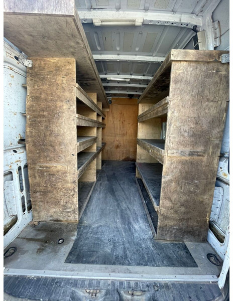 כלי רכב מסחרי עם לוח Mercedes-Benz 316 CDI: תמונה 8