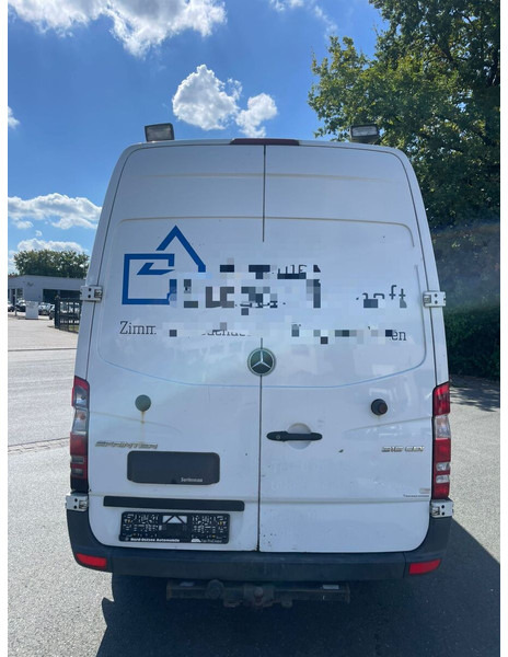 כלי רכב מסחרי עם לוח Mercedes-Benz 316 CDI: תמונה 6