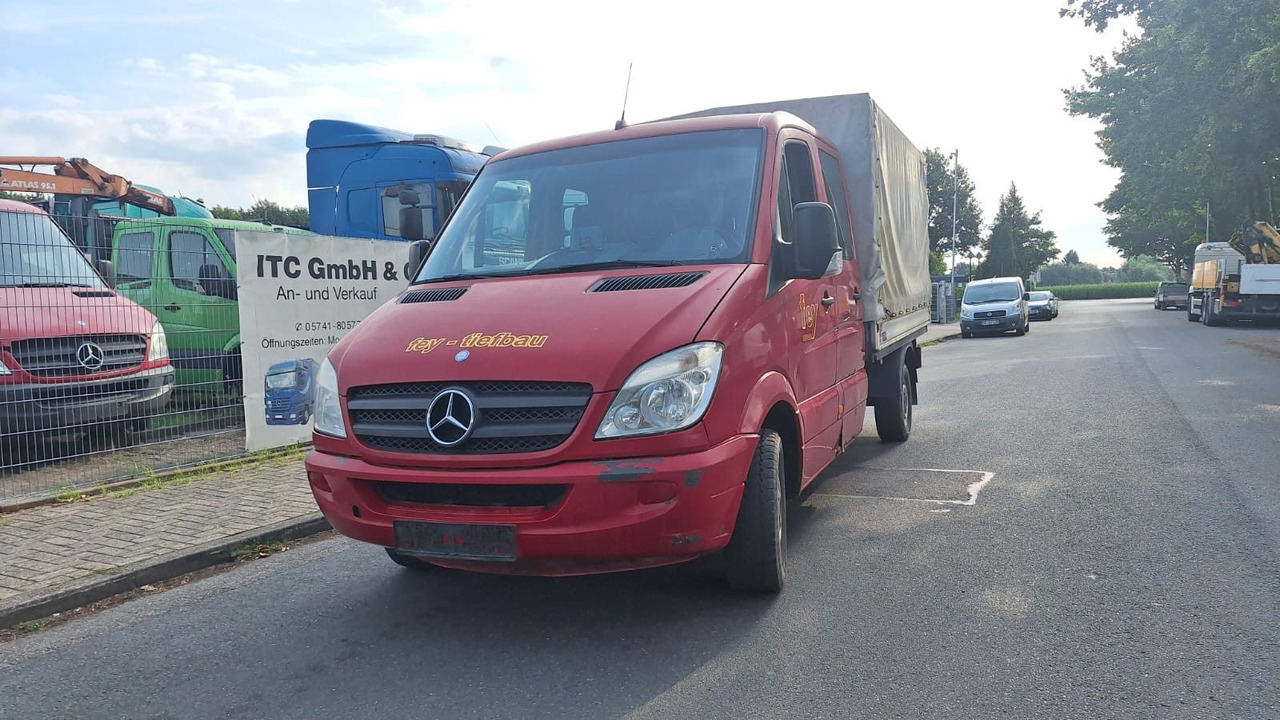 Mercedes-Benz 319 Doka - כלי רכב מסחרי עם וילונות צד, כלי רכב מסחרי קומבי: תמונה 1 Mercedes-Benz 319 Doka - כלי רכב מסחרי עם וילונות צד, כלי רכב מסחרי קומבי: תמונה 1