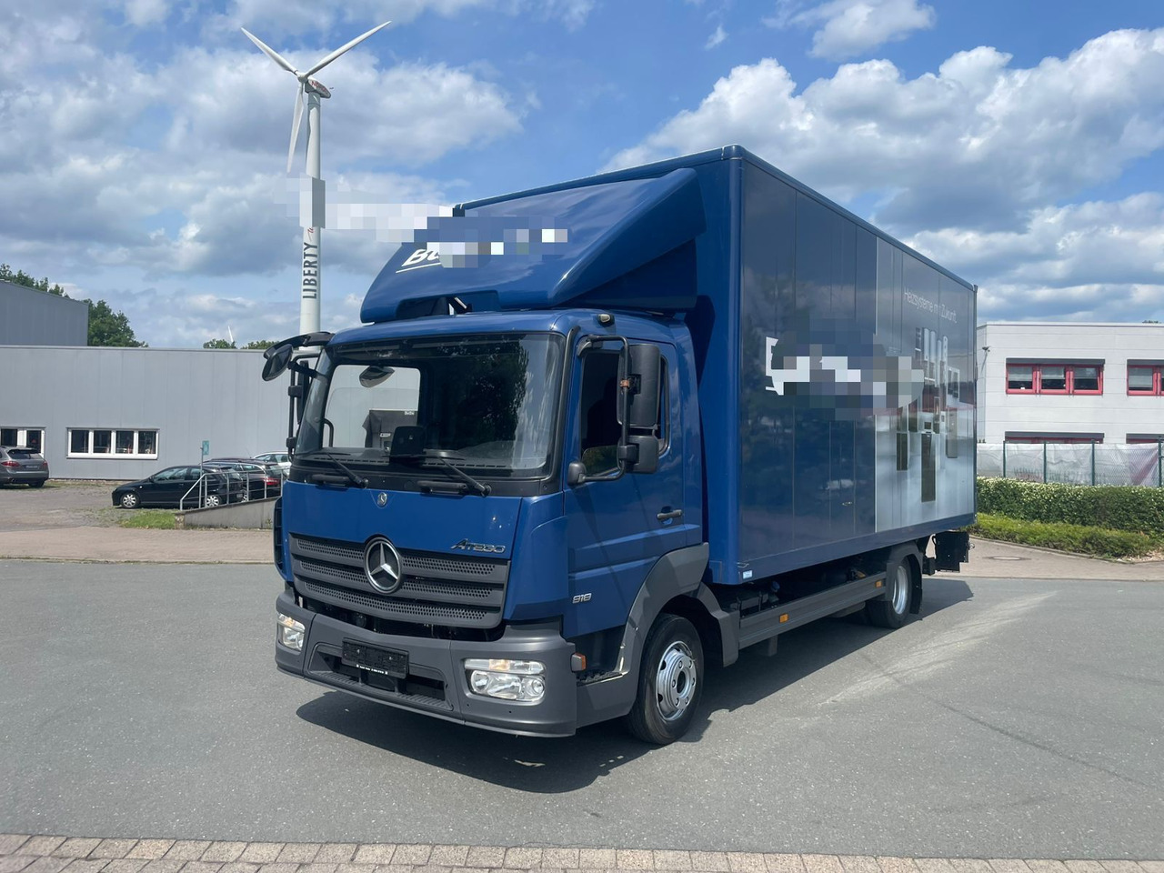 Mercedes-Benz 818 Koffer mit LBW - כלי רכב מסחרי עם תיבה: תמונה 1 Mercedes-Benz 818 Koffer mit LBW - כלי רכב מסחרי עם תיבה: תמונה 1