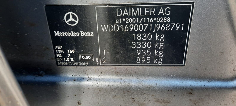 Mercedes-Benz A-Klasse 180 A 180 CDI AVANTGARDE - מכונית: תמונה 4 Mercedes-Benz A-Klasse 180 A 180 CDI AVANTGARDE - מכונית: תמונה 4