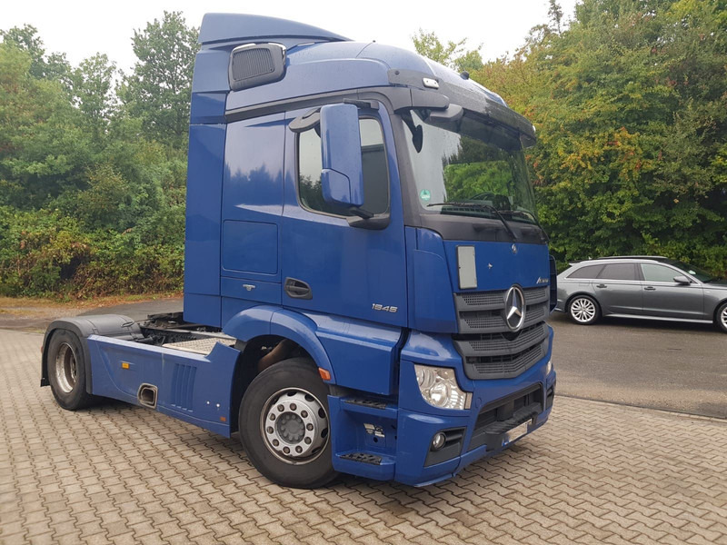 Mercedes-Benz Actros 1845 LS Vollspoiler - יחידת טרקטור: תמונה 1 Mercedes-Benz Actros 1845 LS Vollspoiler - יחידת טרקטור: תמונה 1