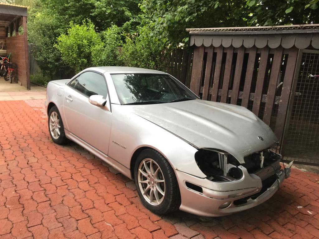 Mercedes-Benz SLK 200 Kompressor - מכונית: תמונה 4 Mercedes-Benz SLK 200 Kompressor - מכונית: תמונה 4
