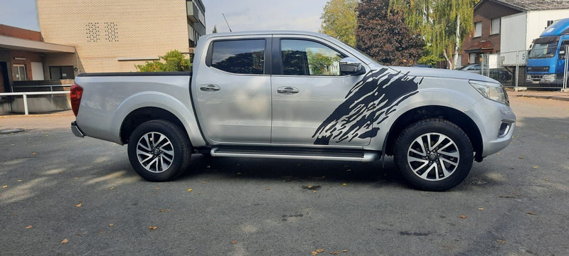Nissan Navara NP300 N-Connecta Double Cab 4x4 - מכונית: תמונה 4 Nissan Navara NP300 N-Connecta Double Cab 4x4 - מכונית: תמונה 4