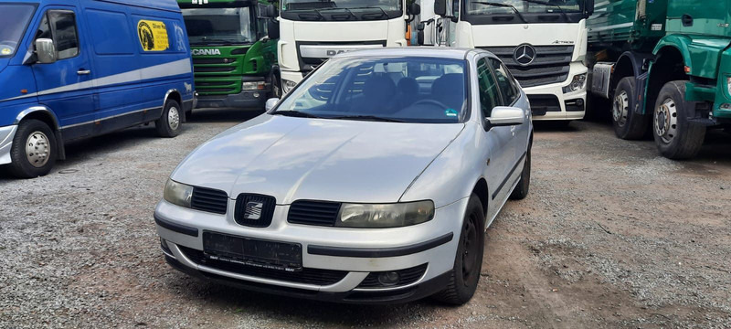 SEAT Toledo Signo 1,8 20V Autom - סדאן: תמונה 2 SEAT Toledo Signo 1,8 20V Autom - סדאן: תמונה 2