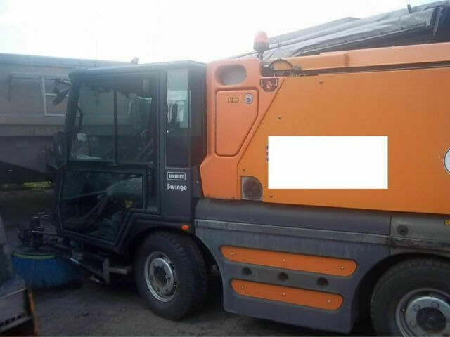 Schmidt Compact 200 German Maschine - מטאטא כבישים: תמונה 2 Schmidt Compact 200 German Maschine - מטאטא כבישים: תמונה 2