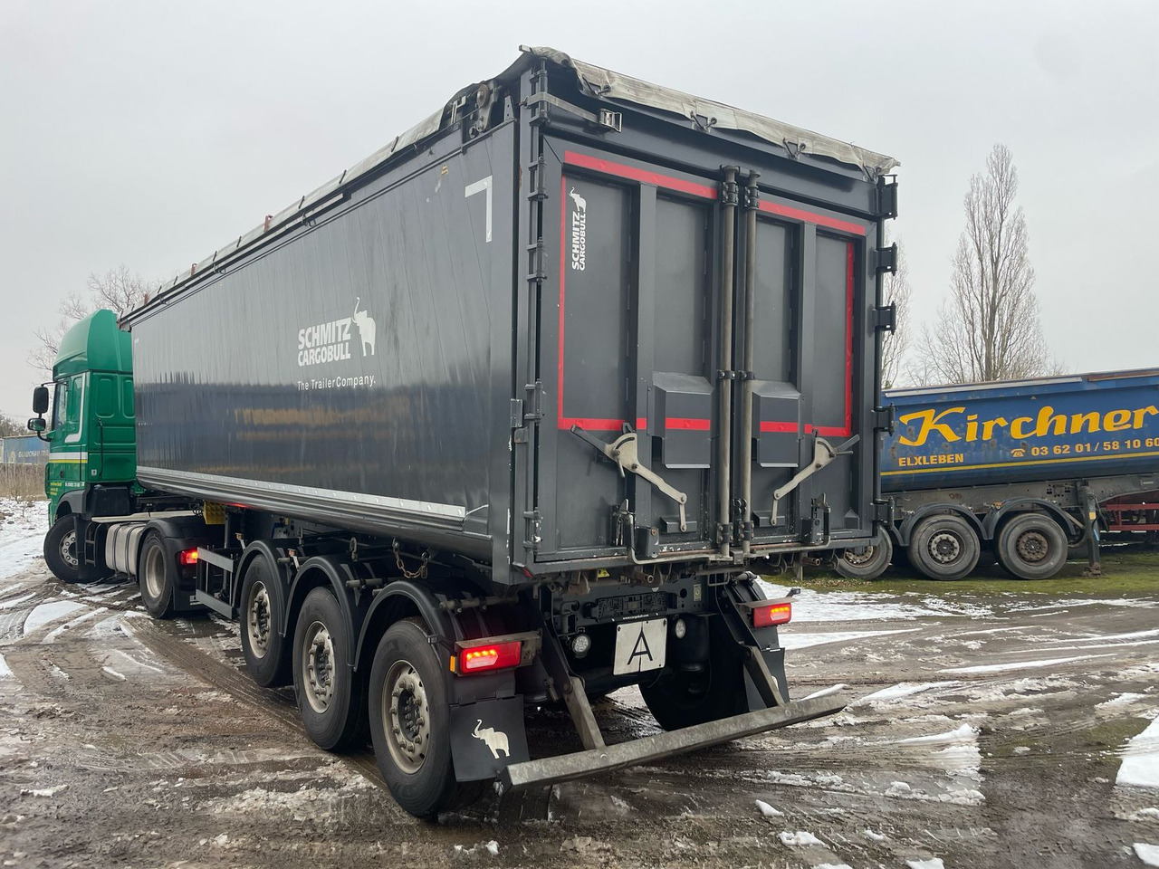 Schmitz Cargobull 3-Achser 48 qubik Getreidekipper - סמיטריילר עם מזהיר: תמונה 3 Schmitz Cargobull 3-Achser 48 qubik Getreidekipper - סמיטריילר עם מזהיר: תמונה 3
