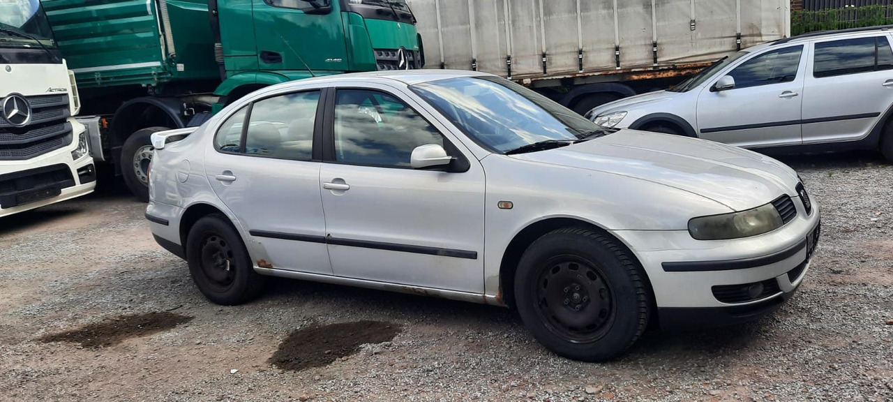 Seat Toledo Signo 1,8 20V Autom. - סדאן: תמונה 1 Seat Toledo Signo 1,8 20V Autom. - סדאן: תמונה 1