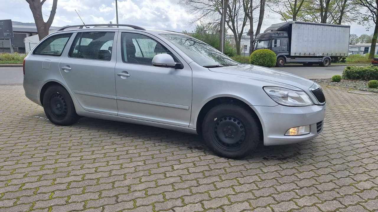 Skoda Octavia - מכונית: תמונה 5 Skoda Octavia - מכונית: תמונה 5