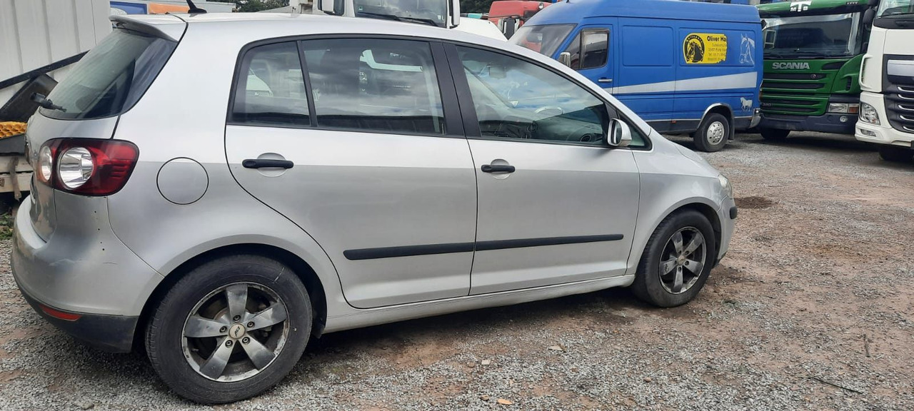 Volkswagen Golf Plus 1.9 TDI DSG DPF Comfortline - סדאן: תמונה 2 Volkswagen Golf Plus 1.9 TDI DSG DPF Comfortline - סדאן: תמונה 2
