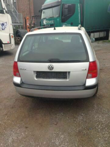 Volkswagen Golf Variant 1.9 TDI Comfortline - מכונית: תמונה 4 Volkswagen Golf Variant 1.9 TDI Comfortline - מכונית: תמונה 4