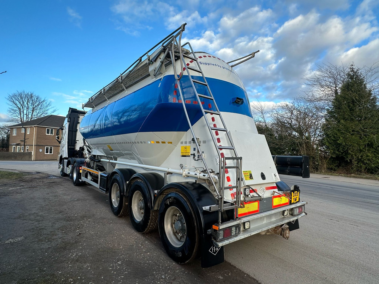 2013 Feldbinder Powder Tanker - סמיטריילר Silo: תמונה 4 2013 Feldbinder Powder Tanker - סמיטריילר Silo: תמונה 4