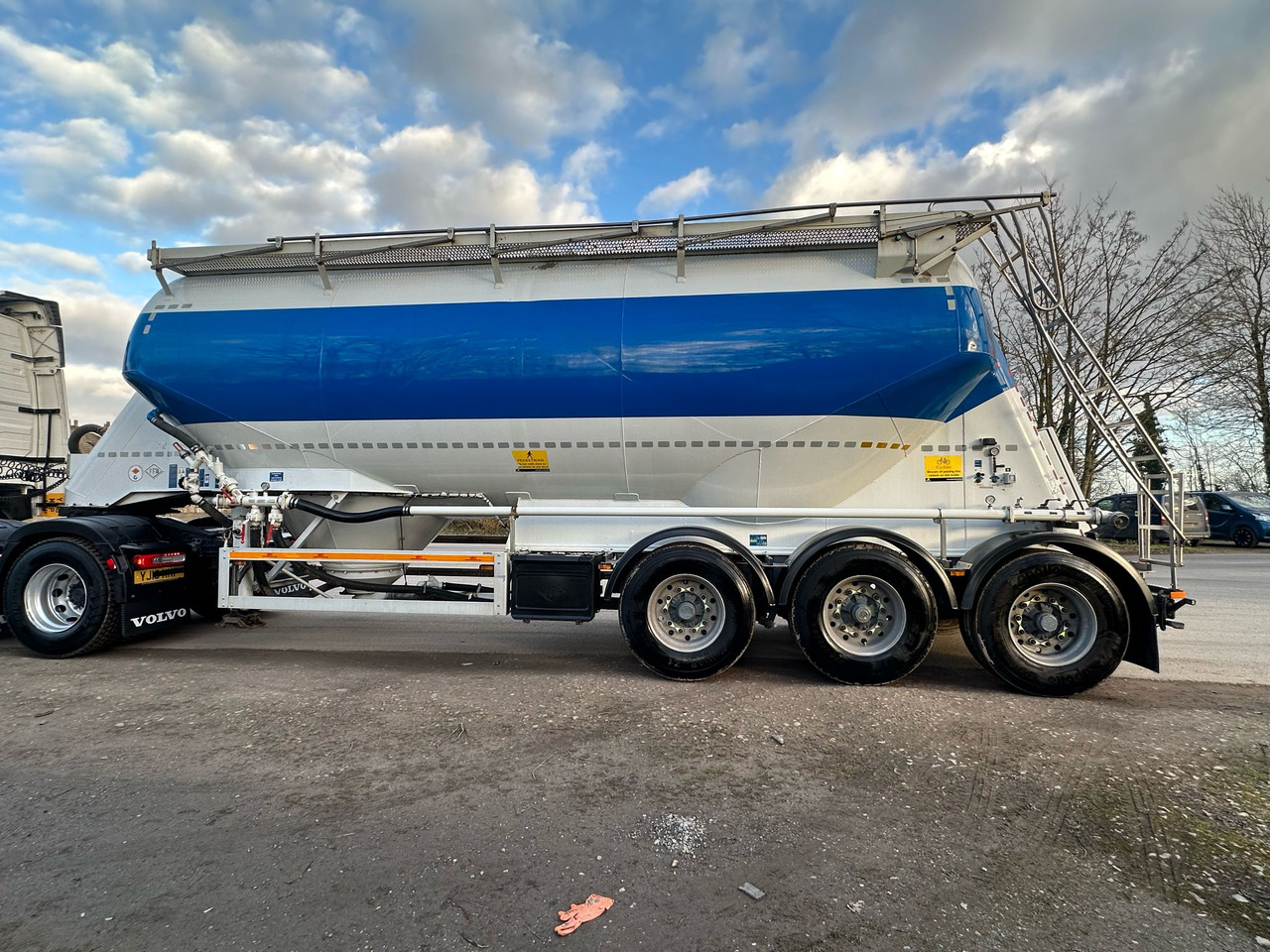 2013 Feldbinder Powder Tanker - סמיטריילר Silo: תמונה 2 2013 Feldbinder Powder Tanker - סמיטריילר Silo: תמונה 2