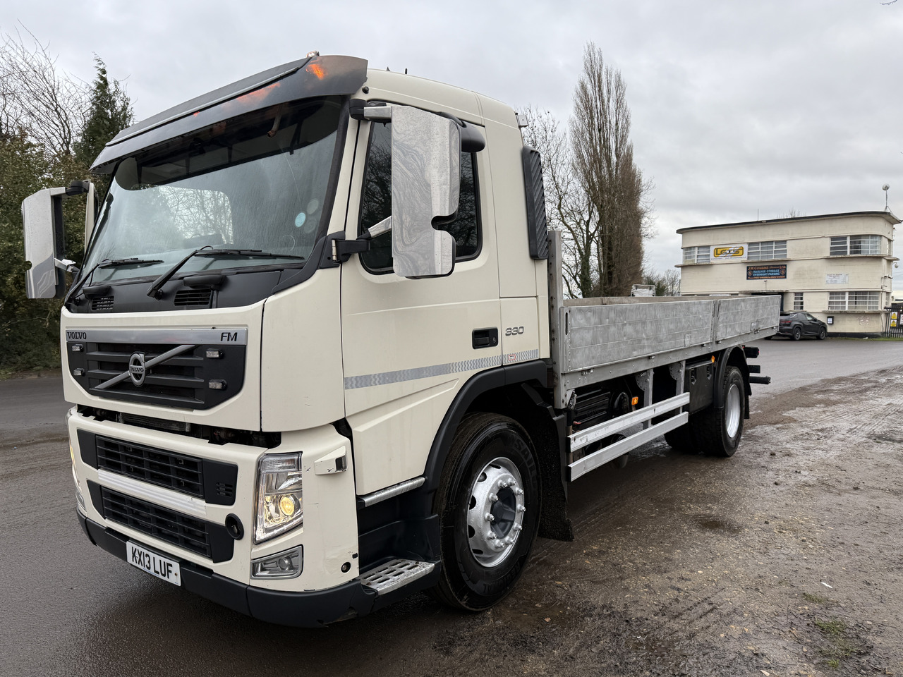 2013 Volvo FM 330 Dropside - משאית צד נופל/ שטוחה: תמונה 4 2013 Volvo FM 330 Dropside - משאית צד נופל/ שטוחה: תמונה 4