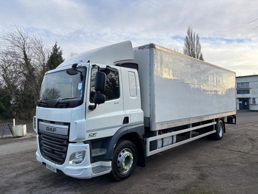 2015 DAF CF 220 Rigid Truck - משאית תיבה: תמונה 4 2015 DAF CF 220 Rigid Truck - משאית תיבה: תמונה 4