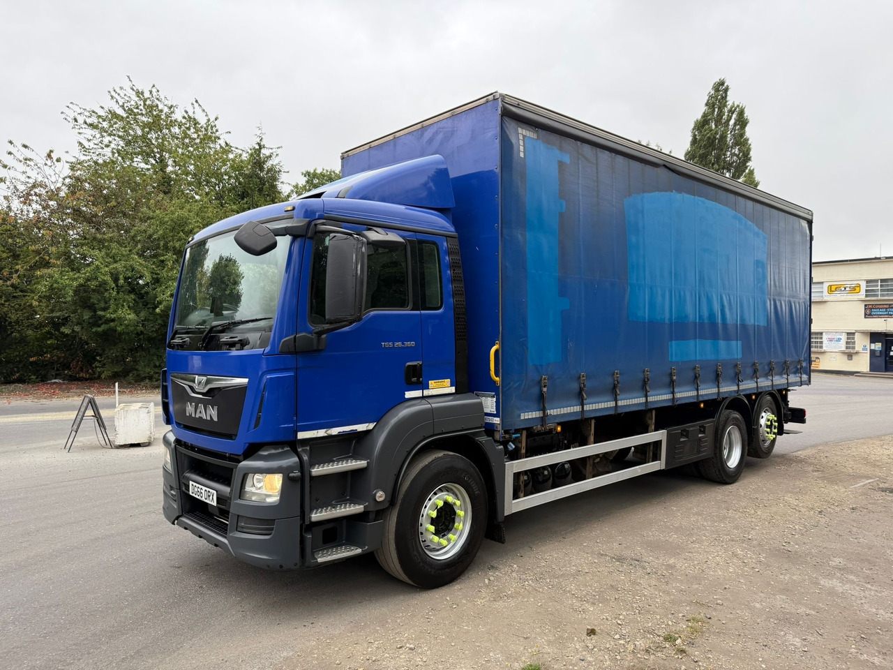 2016 MAN TGS 26 Curtainside Truck - משאית וילונות צד: תמונה 2 2016 MAN TGS 26 Curtainside Truck - משאית וילונות צד: תמונה 2