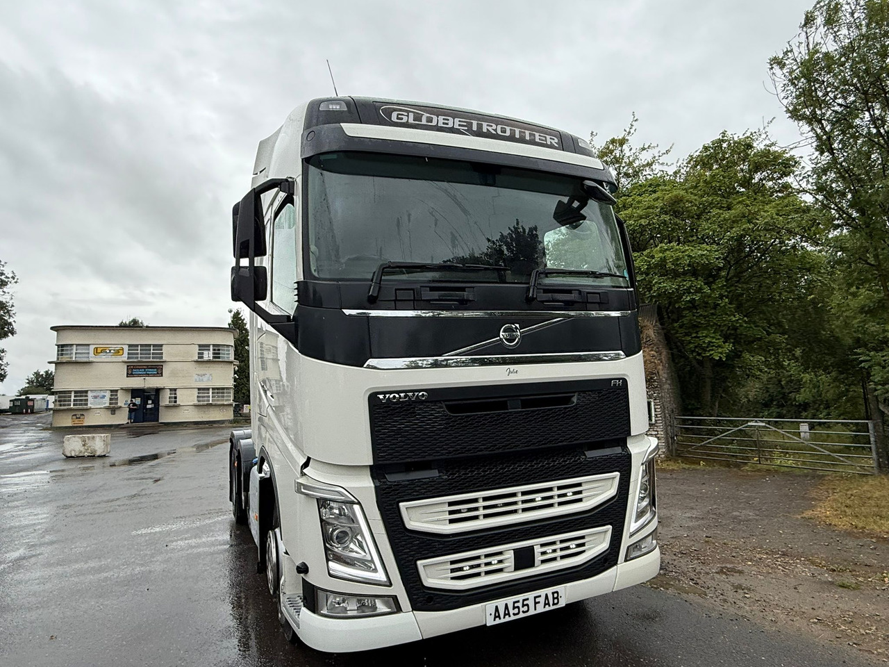 2016 Volvo FH 460 Tractor Unit - יחידת טרקטור: תמונה 2 2016 Volvo FH 460 Tractor Unit - יחידת טרקטור: תמונה 2