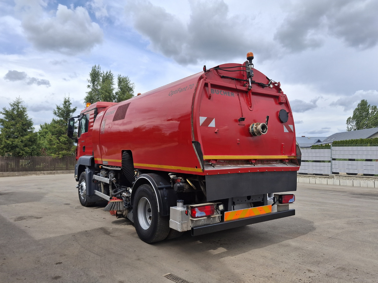 MAN TGS 18.320 Zamiatarka Kehrmaschine BUCHER 2 Motoren Karcher Szczotki L/R - מטאטא כבישים: תמונה 4 MAN TGS 18.320 Zamiatarka Kehrmaschine BUCHER 2 Motoren Karcher Szczotki L/R - מטאטא כבישים: תמונה 4