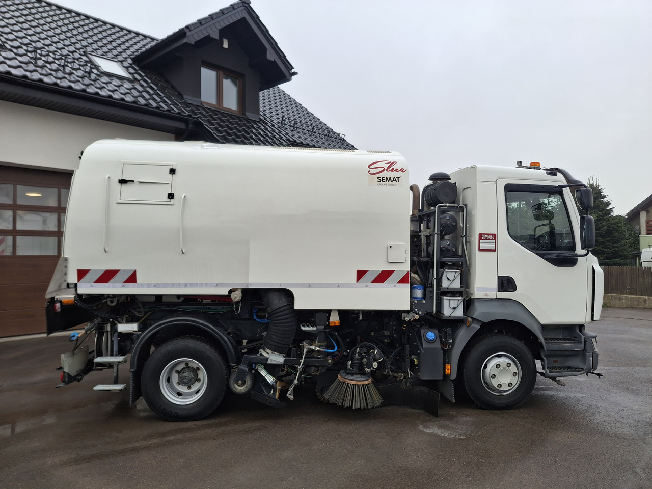 RENAULT D12 Zamiatarka Kehrmaschine SEMAT Zoeller Faun Karcher Euro 6 PM10 L/R 2017r - מטאטא כבישים: תמונה 5 RENAULT D12 Zamiatarka Kehrmaschine SEMAT Zoeller Faun Karcher Euro 6 PM10 L/R 2017r - מטאטא כבישים: תמונה 5