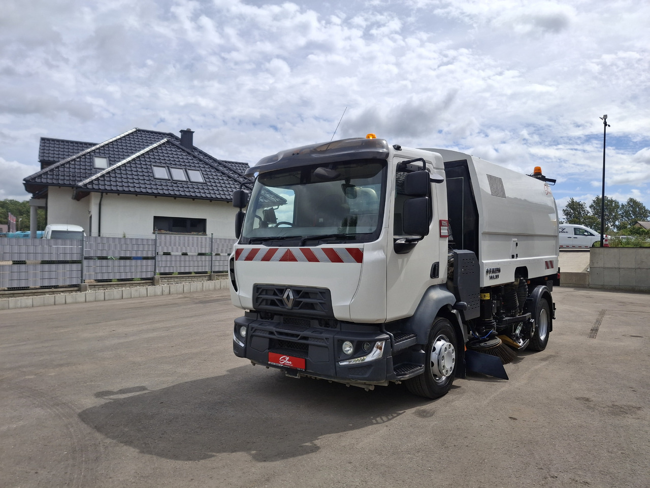 RENAULT D16 Zamiatarka Kehrmaschine FAUN Euro 6 PM10 Szczotki L/R Karcher Rura Do Liści 2 Motoren - מטאטא כבישים: תמונה 2 RENAULT D16 Zamiatarka Kehrmaschine FAUN Euro 6 PM10 Szczotki L/R Karcher Rura Do Liści 2 Motoren - מטאטא כבישים: תמונה 2