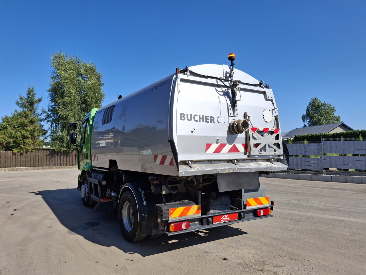 RENAULT Middlum 270 DXI Zamiatarka Kehrmaschine BUCHER Karcher L/R 2 Silniki 2 Motoren - מטאטא כבישים: תמונה 3 RENAULT Middlum 270 DXI Zamiatarka Kehrmaschine BUCHER Karcher L/R 2 Silniki 2 Motoren - מטאטא כבישים: תמונה 3