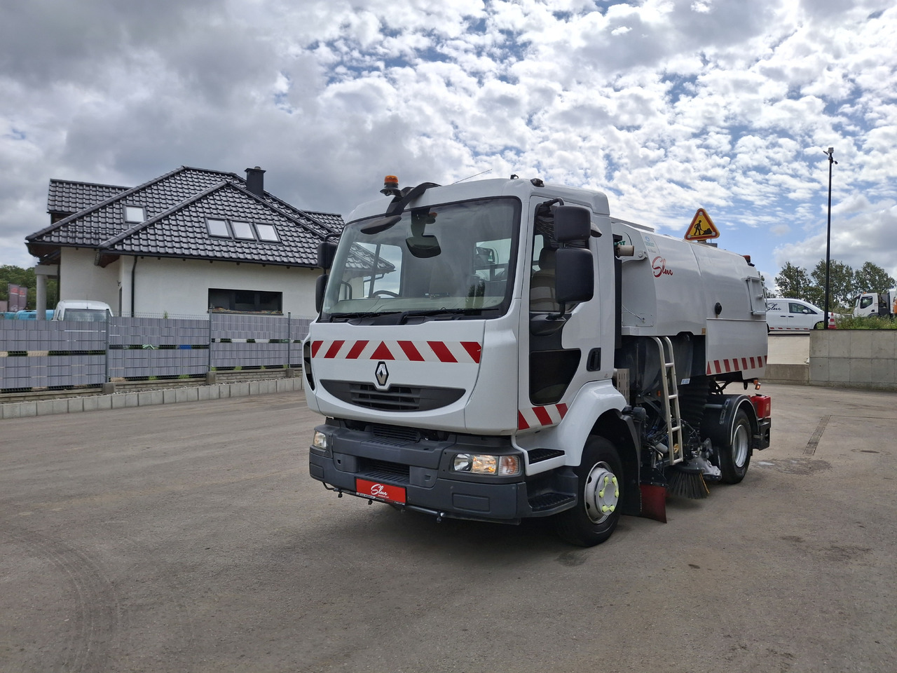 RENAULT Midlum 220 Zamiatarka Johnston VS500 Szczotki L/R Obie Strony Napęd Hydrostatyczny 2012r - מטאטא כבישים: תמונה 3 RENAULT Midlum 220 Zamiatarka Johnston VS500 Szczotki L/R Obie Strony Napęd Hydrostatyczny 2012r - מטאטא כבישים: תמונה 3