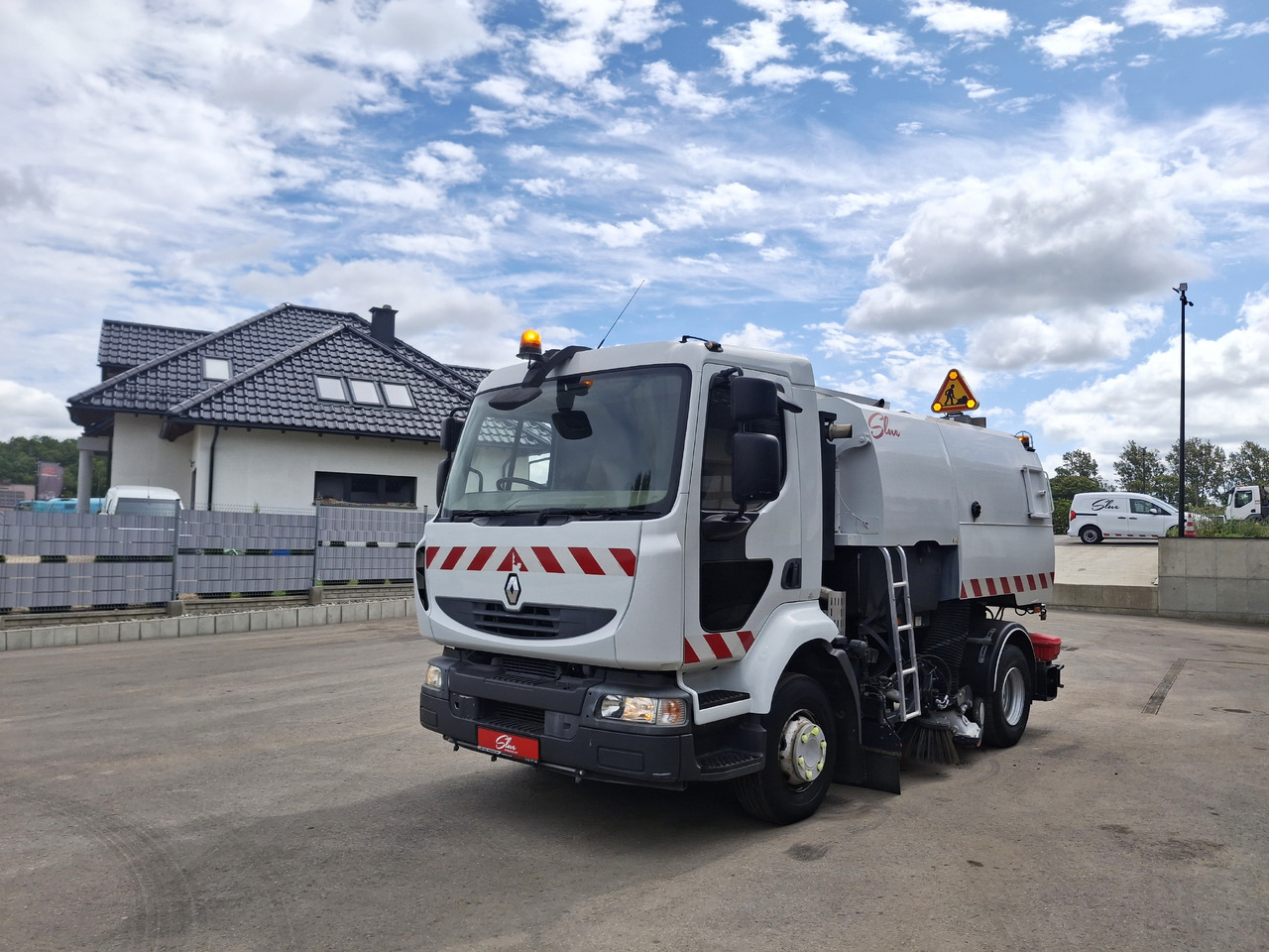 RENAULT Midlum 220 Zamiatarka Kehrmaschine Johnston L/R 2 Motoren 2 Silniki - מטאטא כבישים: תמונה 2 RENAULT Midlum 220 Zamiatarka Kehrmaschine Johnston L/R 2 Motoren 2 Silniki - מטאטא כבישים: תמונה 2