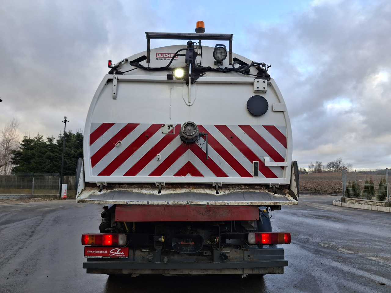 SCANIA 94G Zamiatarka Kehrmaschine BUCHER L/R Frontbürste 2 Motoren Odchwaszczarka Przednia Szczotka - מטאטא כבישים: תמונה 4 SCANIA 94G Zamiatarka Kehrmaschine BUCHER L/R Frontbürste 2 Motoren Odchwaszczarka Przednia Szczotka - מטאטא כבישים: תמונה 4