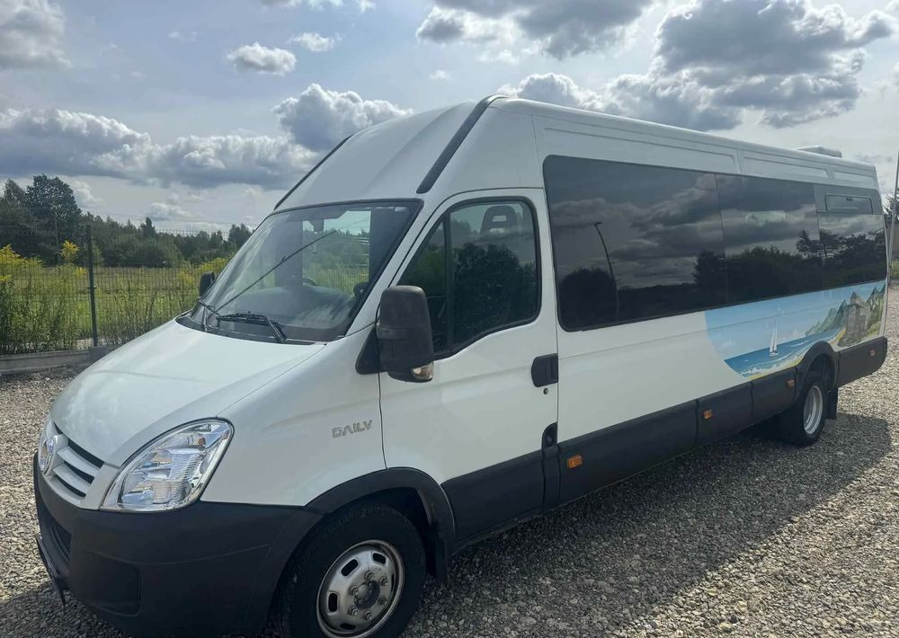 Iveco Daily - מיניבוס, כלי רכב מסחרי לנוסעים: תמונה 3 Iveco Daily - מיניבוס, כלי רכב מסחרי לנוסעים: תמונה 3