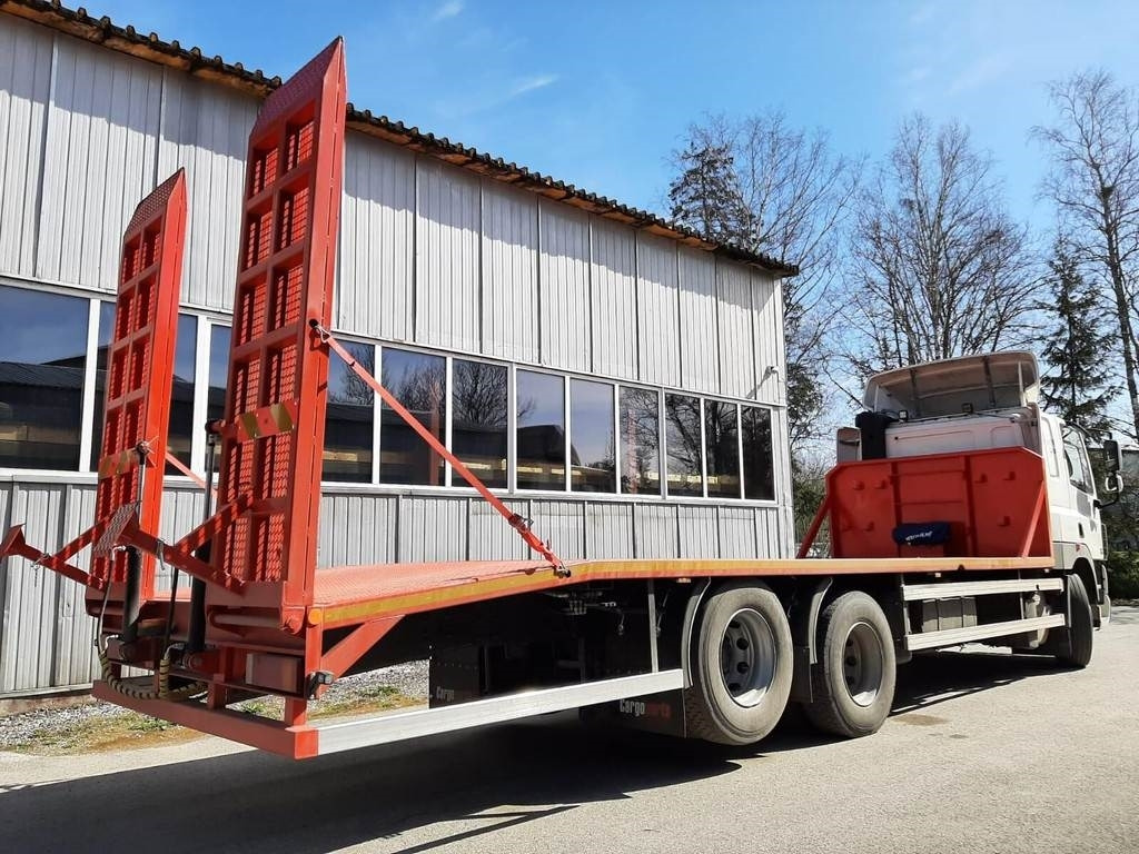 DAF 85.410 6X2 CAR TRANSPORTER - משאית הובלה אוטומטית: תמונה 3 DAF 85.410 6X2 CAR TRANSPORTER - משאית הובלה אוטומטית: תמונה 3