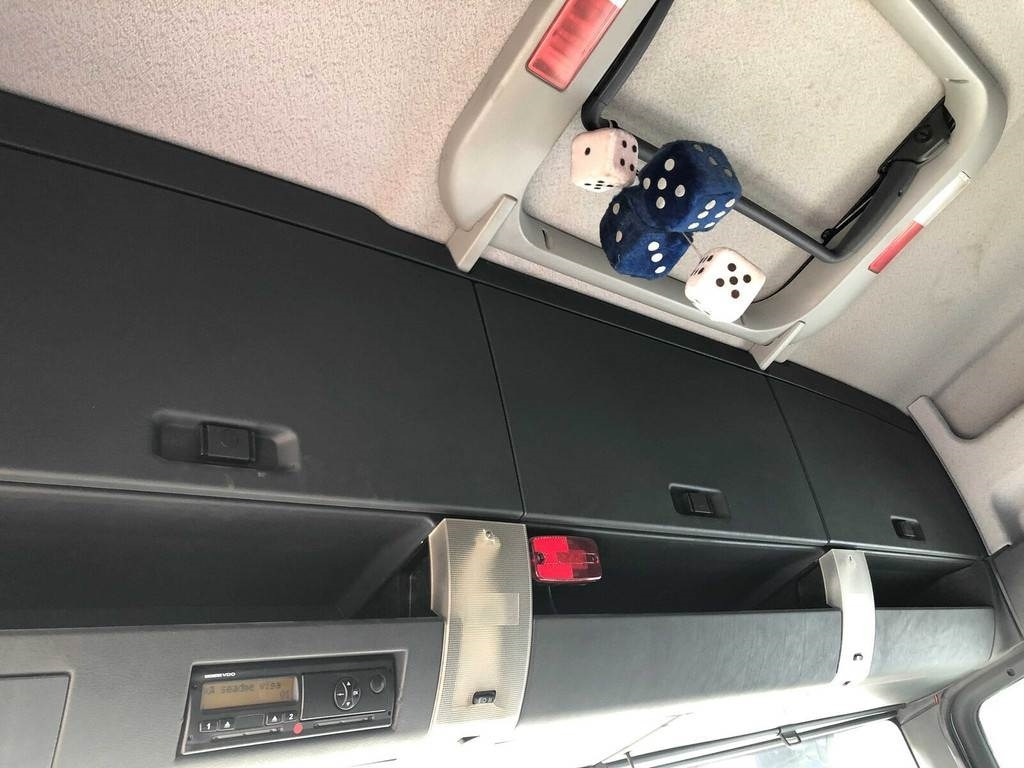 MAN TGA 26.480 6X2-2 BL - משאית ואקום: תמונה 4 MAN TGA 26.480 6X2-2 BL - משאית ואקום: תמונה 4