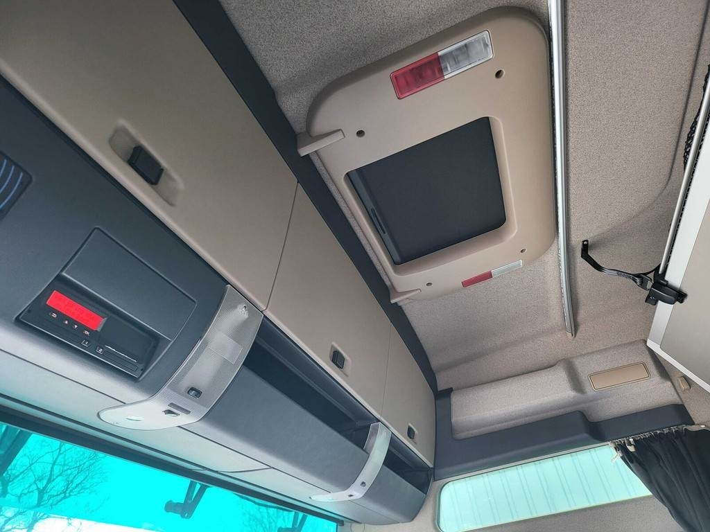 MAN TGX 28.500 6X2 - יחידת טרקטור: תמונה 4 MAN TGX 28.500 6X2 - יחידת טרקטור: תמונה 4