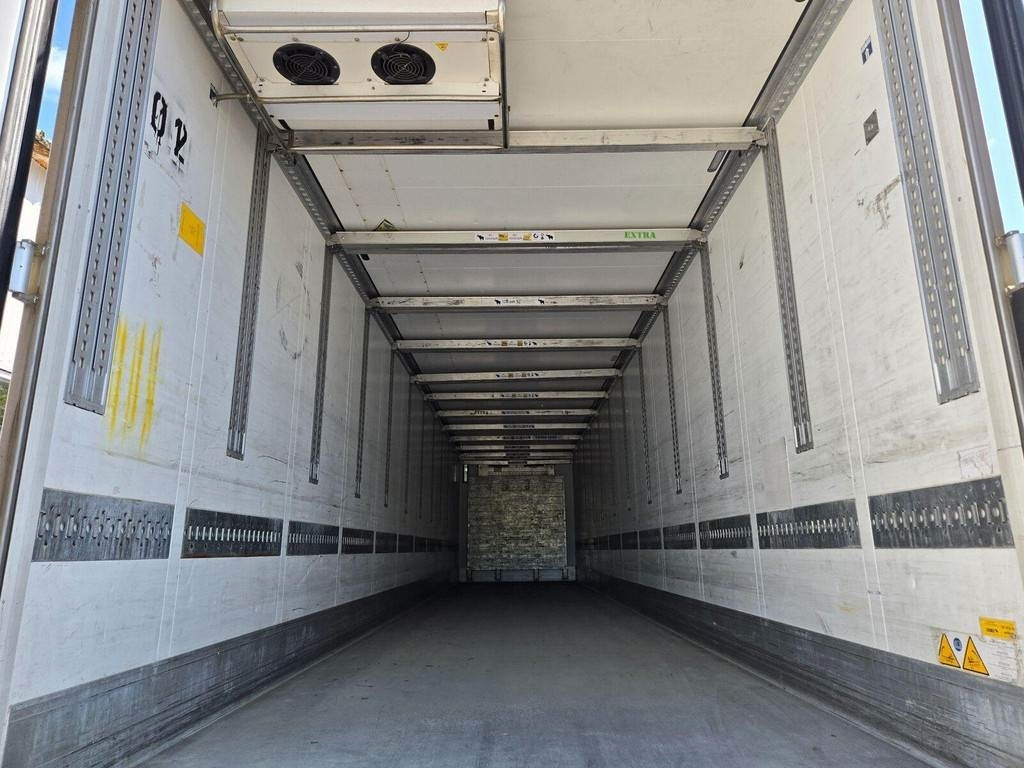Schmitz Cargobull SKO 24/L-13.4 FP45 COOL DOUBLE STOCK - סמיטריילר עם קירור: תמונה 4 Schmitz Cargobull SKO 24/L-13.4 FP45 COOL DOUBLE STOCK - סמיטריילר עם קירור: תמונה 4