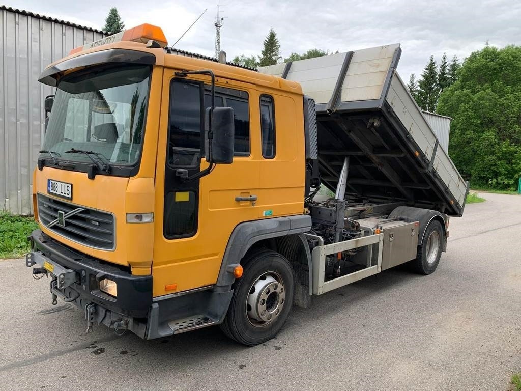 Volvo FL615 + HIAB 027-2 - מזהיר: תמונה 1 Volvo FL615 + HIAB 027-2 - מזהיר: תמונה 1