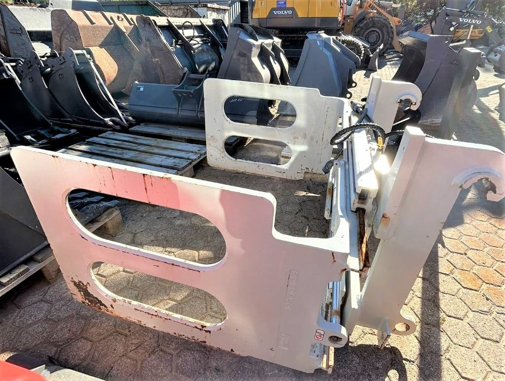Cascade 18J-BCB-Ballenklammer für Radlader - מכונת אחיזה עבור מכונת בנייה: תמונה 2 Cascade 18J-BCB-Ballenklammer für Radlader - מכונת אחיזה עבור מכונת בנייה: תמונה 2