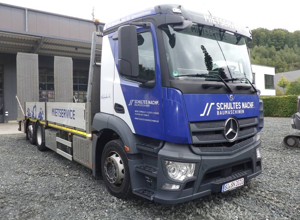 Mercedes-Benz Antos 2533 L Maschinentransporter - משאית הובלה אוטומטית: תמונה 4 Mercedes-Benz Antos 2533 L Maschinentransporter - משאית הובלה אוטומטית: תמונה 4