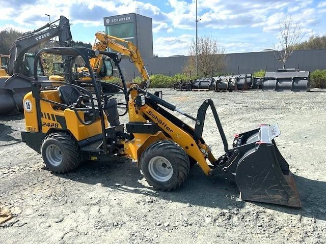 Schäffer 2428 SLT - מעמיס גלגלים: תמונה 3 Schäffer 2428 SLT - מעמיס גלגלים: תמונה 3