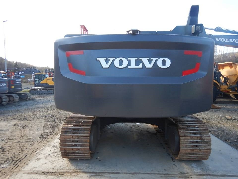 מחפר סורק Volvo EC 300 E: תמונה 6