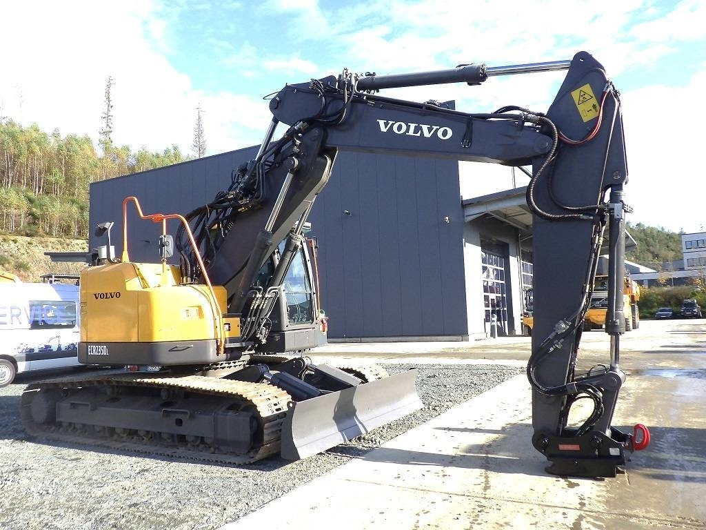 Volvo ECR 235 D - מחפר סורק: תמונה 3 Volvo ECR 235 D - מחפר סורק: תמונה 3