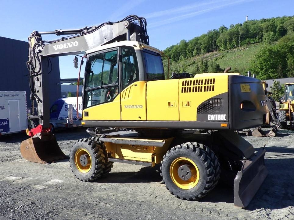 מחפר גלגלים Volvo EW 180 C: תמונה 7