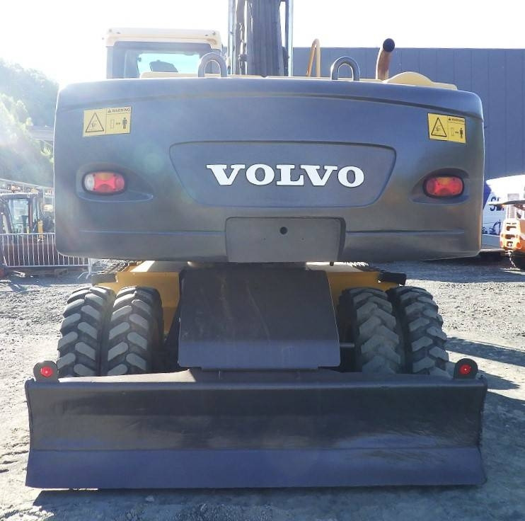 מחפר גלגלים Volvo EW 180 C: תמונה 6
