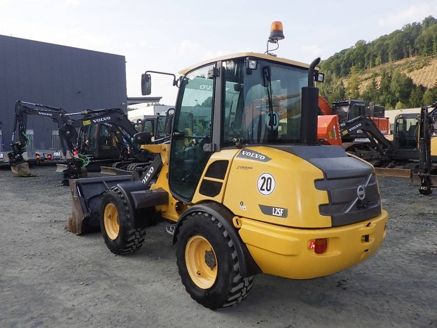 מעמיס גלגלים Volvo L 25 F: תמונה 6