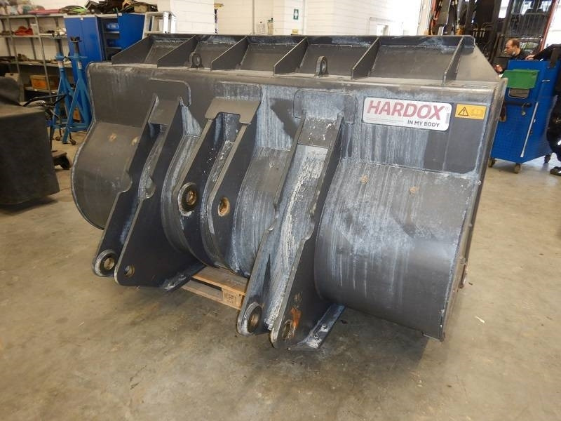 Volvo Schaufel Festanbau für L60H, L70H - דלי עבור מכונת בנייה: תמונה 3 Volvo Schaufel Festanbau für L60H, L70H - דלי עבור מכונת בנייה: תמונה 3