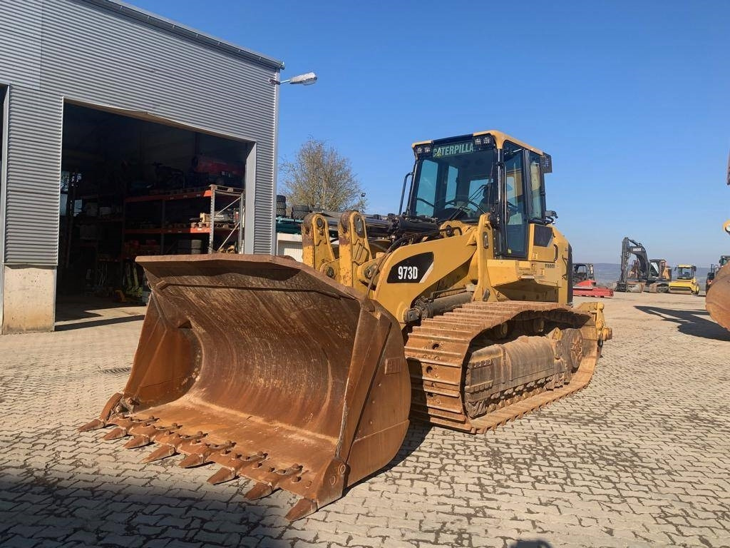 CAT 973 D - מעמיס זוחל: תמונה 1 CAT 973 D - מעמיס זוחל: תמונה 1