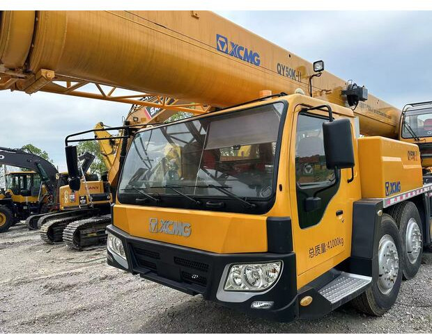 2014 XCMG QY50KC - עגורן לכל שטח: תמונה 1 2014 XCMG QY50KC - עגורן לכל שטח: תמונה 1
