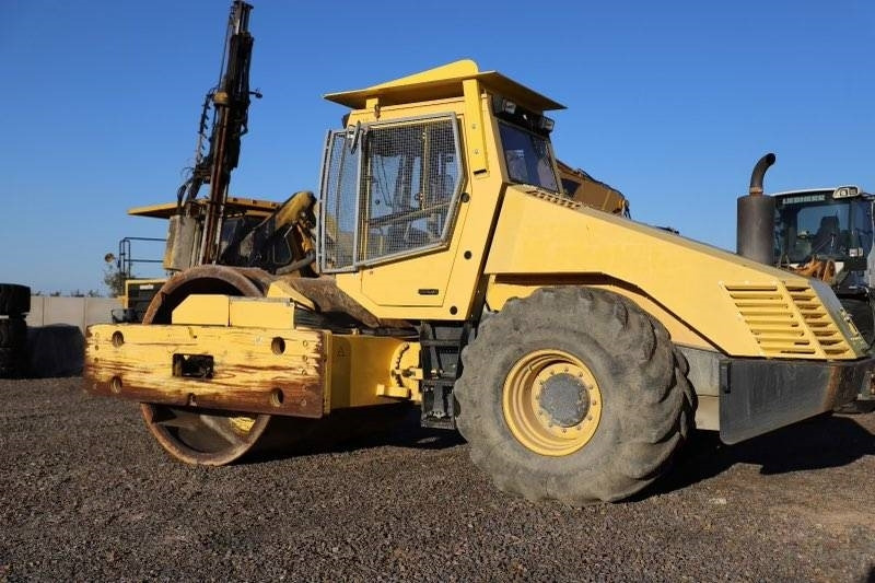 Bomag BW 225 D-3 - רולר כביש: תמונה 4 Bomag BW 225 D-3 - רולר כביש: תמונה 4