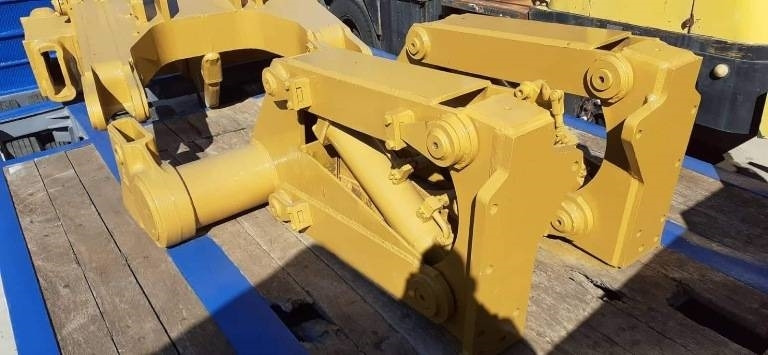 CAT MULTISHANK RIPPER FOR D7G/H  - דחפור: תמונה 3 CAT MULTISHANK RIPPER FOR D7G/H  - דחפור: תמונה 3