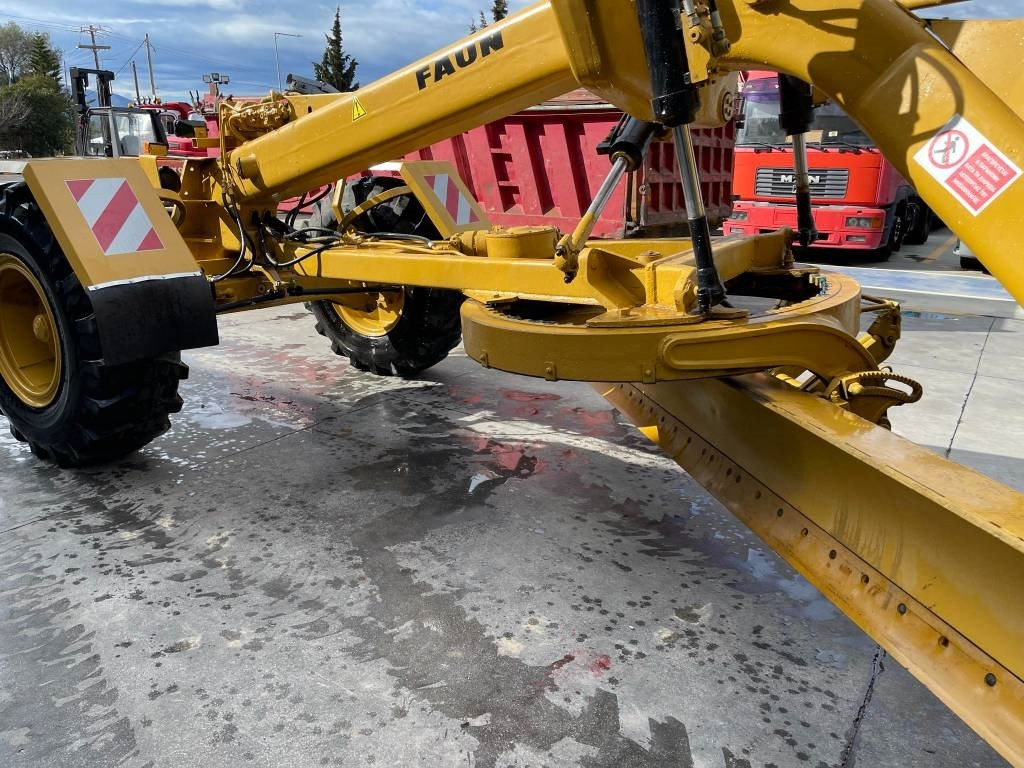 מפלסת Faun F185C: תמונה 16